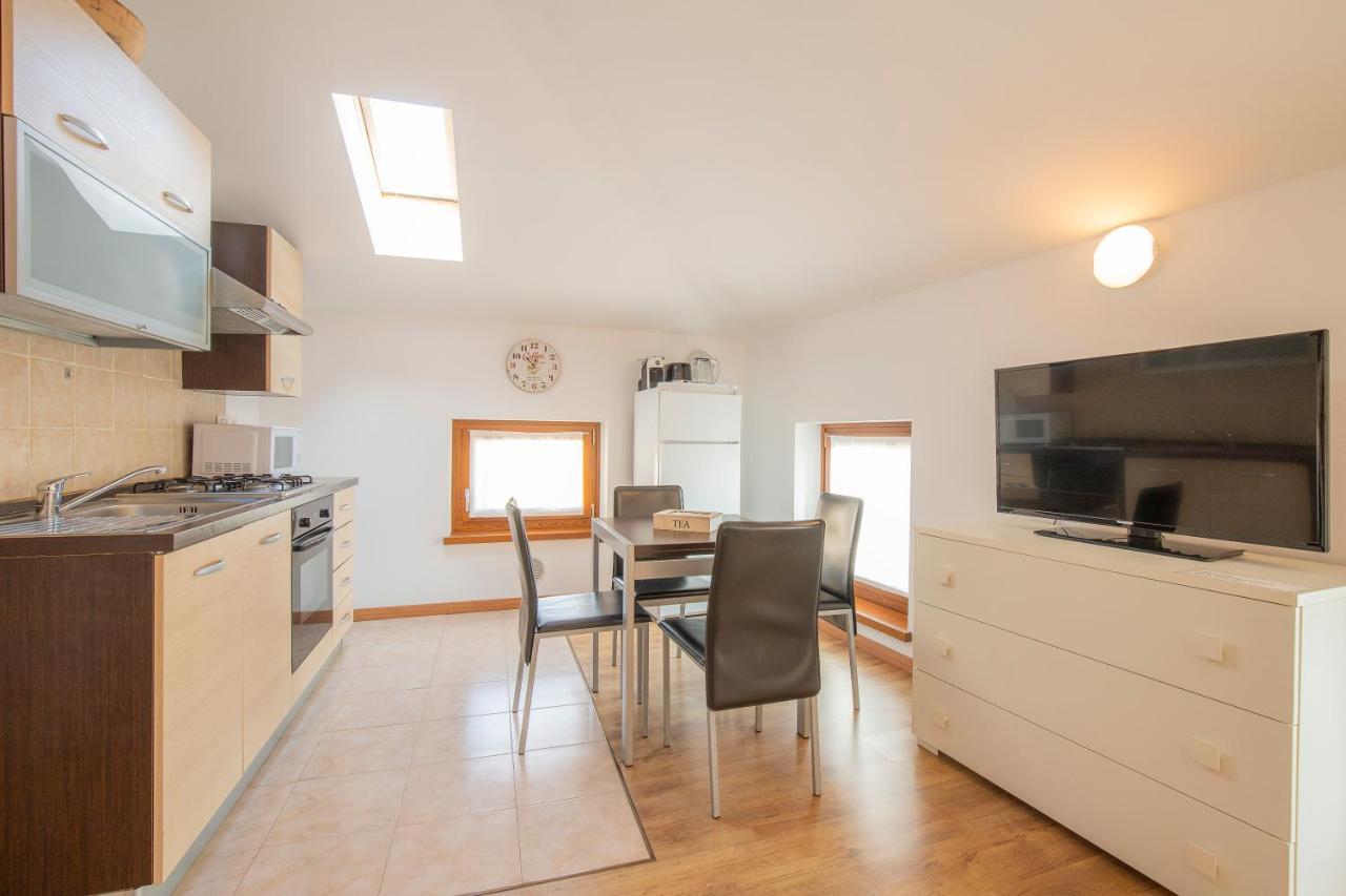 Valpolicella Homes Recioto Apartment SantʼAmbrogio di Valpolicella エクステリア 写真