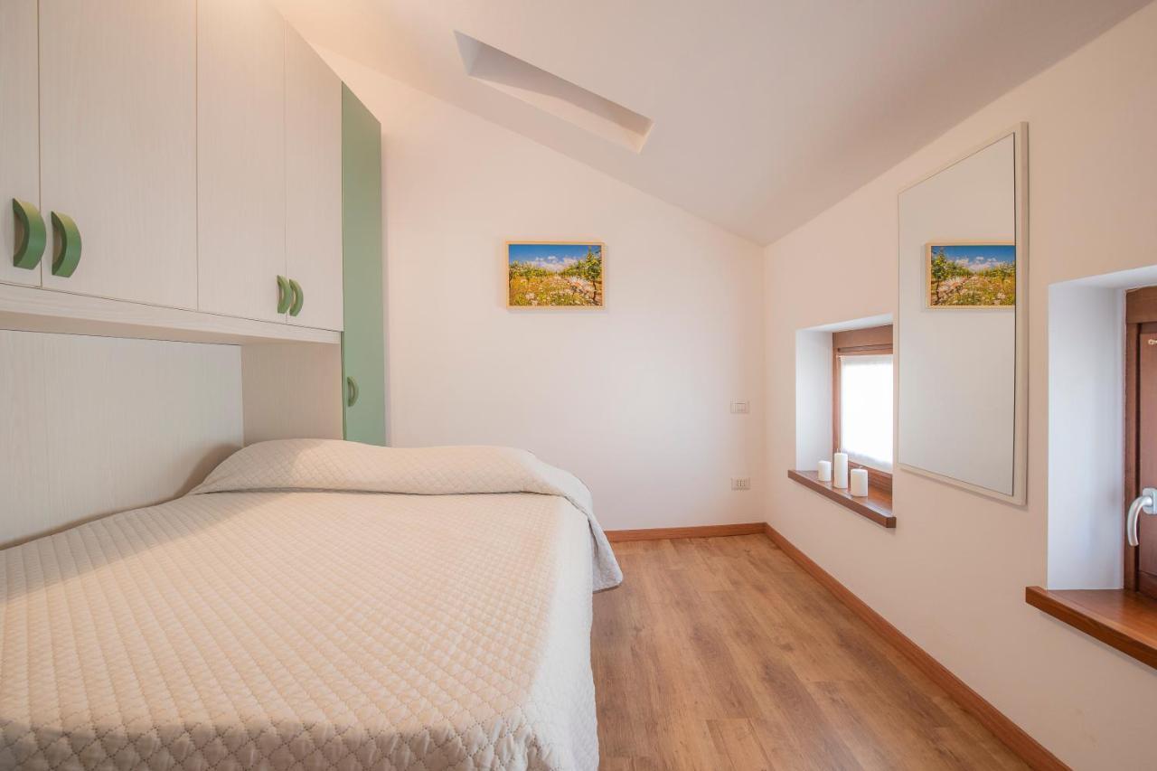 Valpolicella Homes Recioto Apartment SantʼAmbrogio di Valpolicella エクステリア 写真